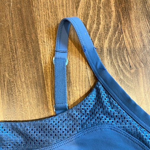 LORNA JANE DUSTY BLUE LADDER BACK BUILT IN BRA CAMISOLE WORKOUT TANK MESH CUTOUT - Picture 4 of 9